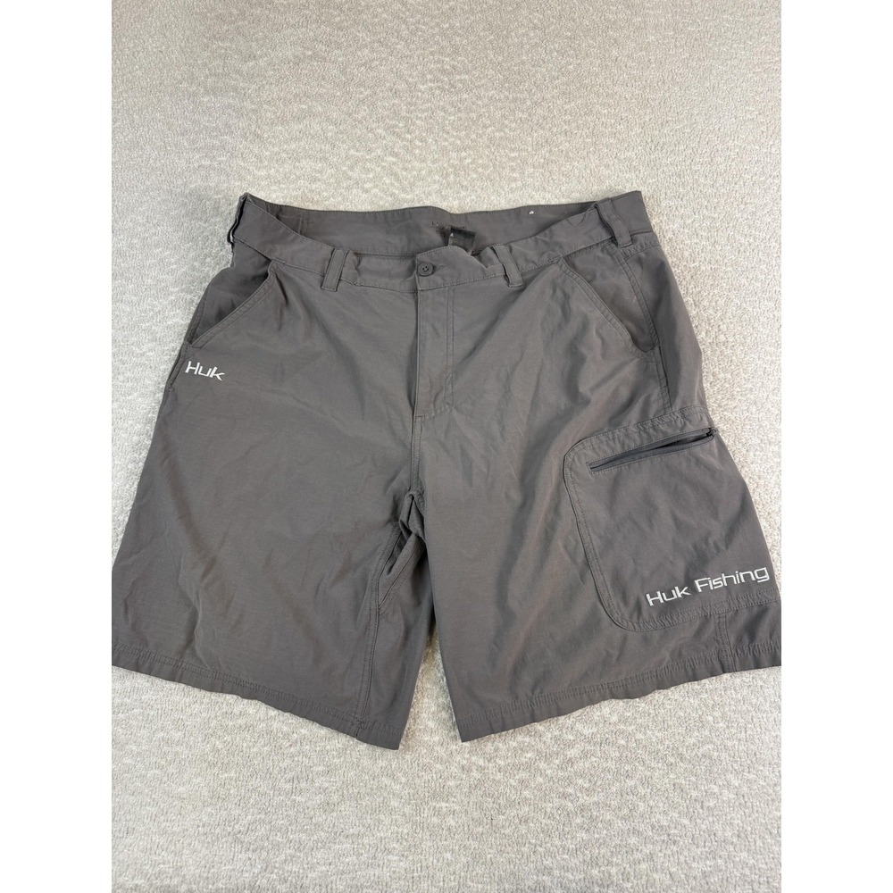 Huk Fishing Shorts Mens 2XL Gray Performance Quick Dry Zip Cargo Pocket‎ Tech